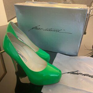 Very Nice NWT Brian Atwood Neon Green Patent Leather Pumps - Size 36/6